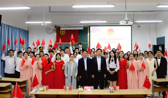 活动大合影1.jpg